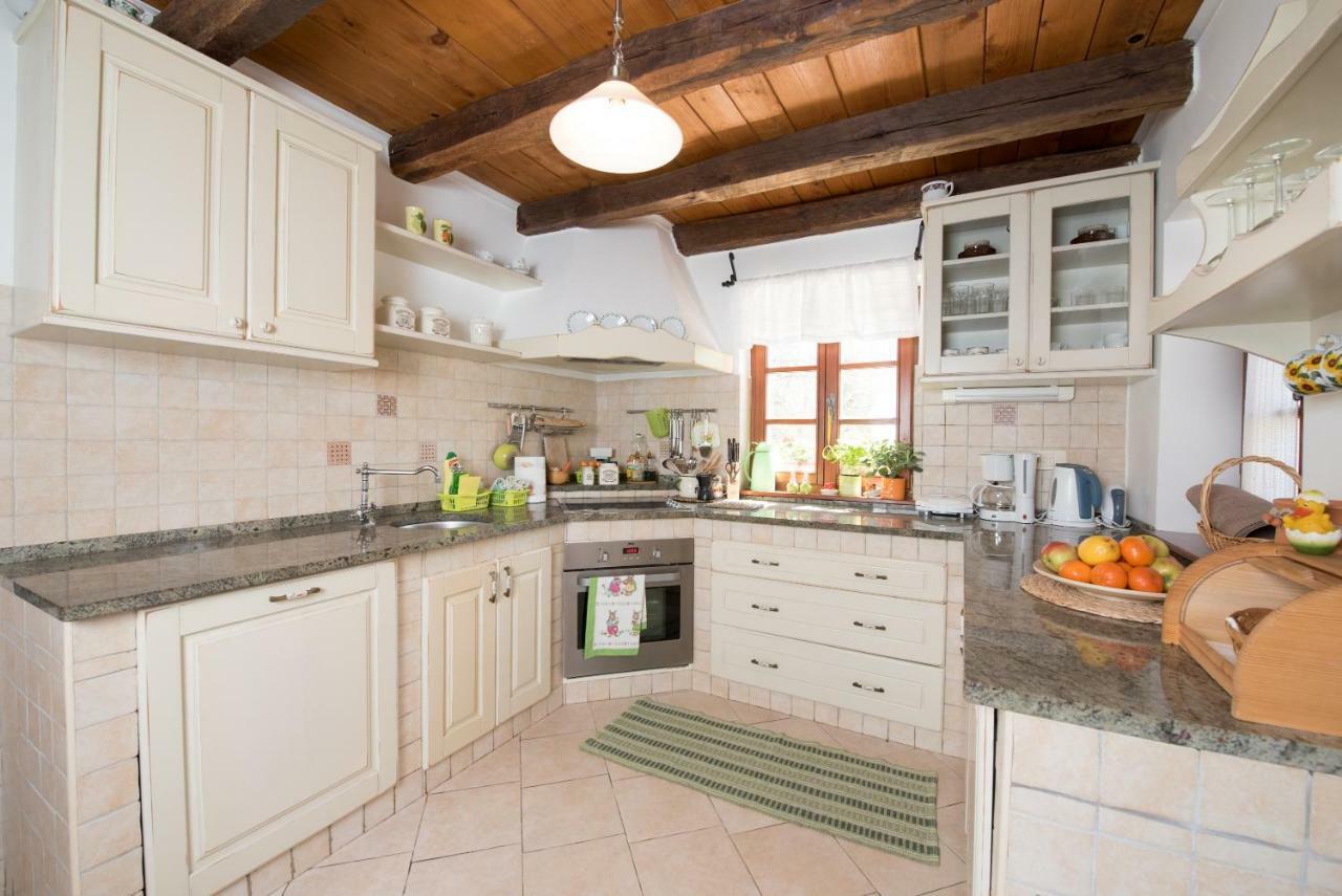 Guest House Rabenseifner - Opatija Jurdani Bagian luar foto